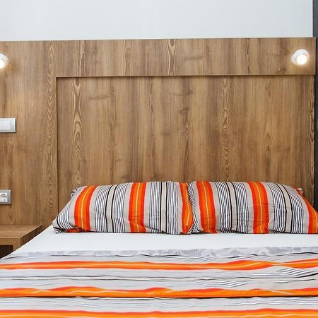 Apartment Barcelona Beograd Bagian luar foto
